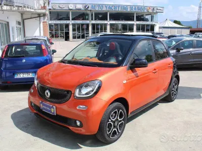 Usata Smart ForFour Passion 90 CV (66 kW) 2015 Arancione Utilitaria