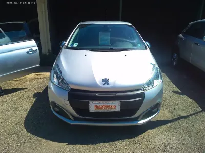 Usata Peugeot 208 Allure 75 CV (55 kW) 2017 Grigio Utilitaria