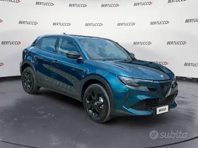 Nuova Alfa Romeo GT Junior 145 CV (106 kW) 2026 Blu SUV