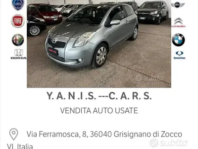 Usata Toyota Yaris 87 CV (63 kW) 2007 Grigio Utilitaria