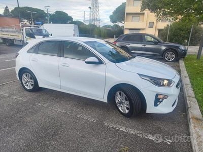 Usata Kia Ceed 100 CV (73 kW) 2020 Bianco Utilitaria
