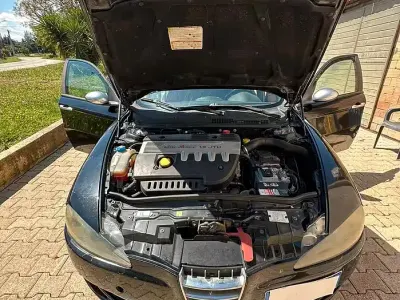 Usata Alfa Romeo 147 120 CV (88 kW) 2009 Nero Utilitaria