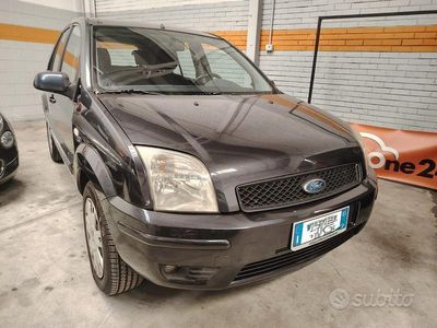 Usata Ford Fusion Titanium 80 CV (58 kW) 2008 Antracite metallizzato Utilitaria