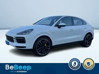 Usata Porsche Cayenne 462 CV (339 kW) 2021 Bianco SUV