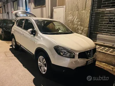 Usata Nissan Qashqai 131 CV (96 kW) 2015 Bianco SUV