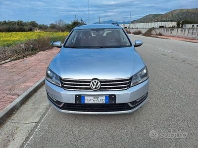 Usata VW Passat 105 CV (77 kW) 2012 Grigio Station wagon