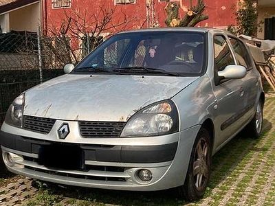 Usata Renault Clio II 2000 Berlina