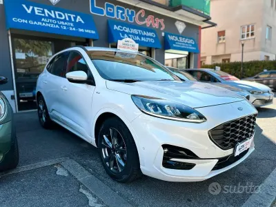 Usata Ford Kuga ST-Line 120 CV (88 kW) 2022 Bianco SUV