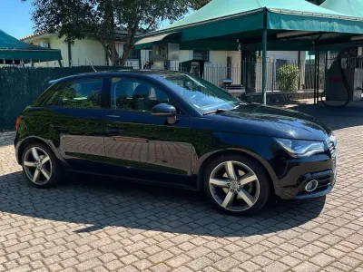 Usata Audi A1 Sportback Ambition 122 CV (89 kW) 2012 Nero Utilitaria