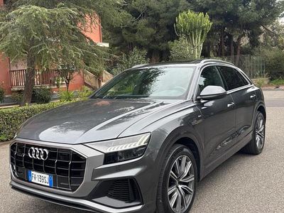 Usata Audi Q8 S-Line 285 CV (209 kW) 2019 Grigio SUV