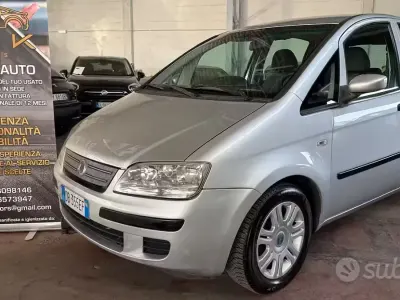 Usata Fiat Idea 77 CV (56 kW) 2006 Grigio Monovolume