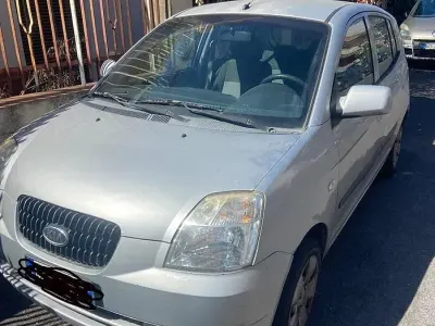 Usata Kia Picanto 61 CV (44 kW) 2005 Grigio Utilitaria