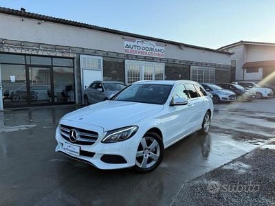 Usata Mercedes C220 Premium 169 CV (124 kW) 2015 Bianco Station wagon