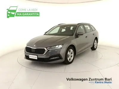 Usata Skoda Octavia Executive 116 CV (85 kW) 2023 Grigio Station wagon