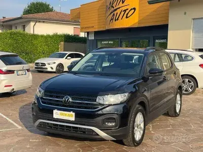 Usata VW T-Cross Life 110 CV (80 kW) 2023 Nero SUV