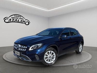 Usata Mercedes GLA200 Premium 136 CV (100 kW) 2018 Blu SUV