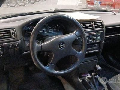 Usata Opel Calibra 150 CV (110 kW) 1993 Coupé