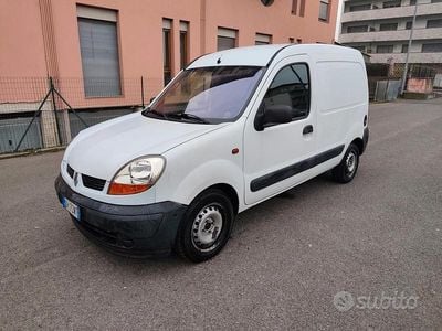Usata Renault Kangoo 65 CV (47 kW) 2003 Bianco Monovolume