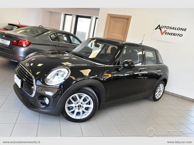 Usata Mini Cooper D Hype 116 CV (85 kW) 2018 Nero Utilitaria