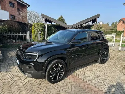 Usata Jeep Avenger EV 61 kW (84 CV) 2023 Nero SUV