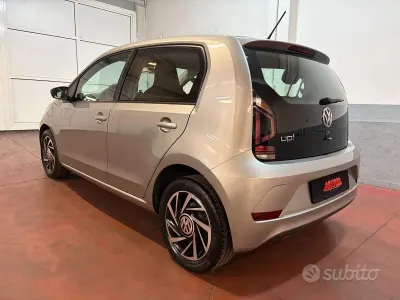 Usata VW up! Move 60 CV (44 kW) 2019 Grigio Utilitaria
