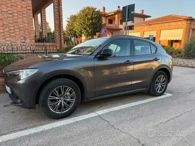 Usata Alfa Romeo Stelvio 210 CV (154 kW) 2018 Grigio SUV