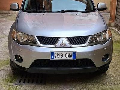 Usata Mitsubishi Outlander 140 CV (102 kW) 2008 Grigio SUV