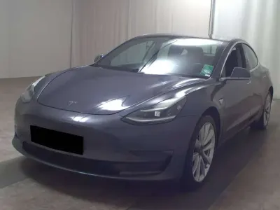 Usata Tesla Model 3 258 kW (351 CV) 2019 Grigio Berlina