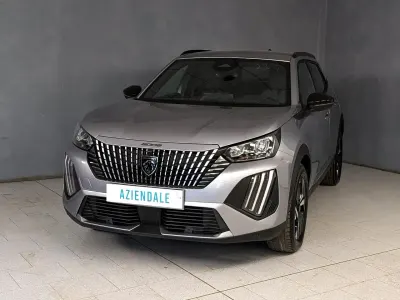 Usata Peugeot 2008 Allure 136 CV (100 kW) 2025 Argento SUV