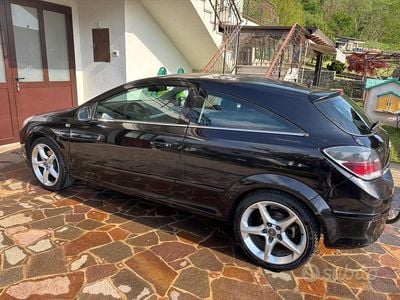Occasion Opel Astra GTC 120 ch (88 kW) 2007 Berline