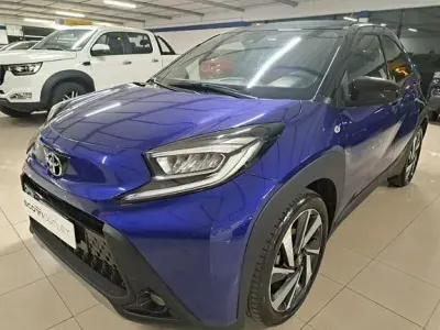 Second-hand Toyota Aygo X Lounge 72 CP (52 kW) 2024 Albastru SUV