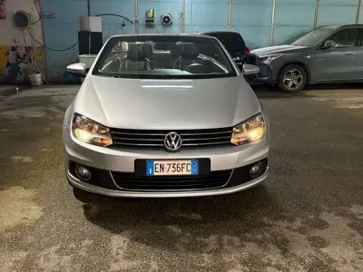 Usata VW Eos 122 CV (89 kW) 2012 Cabrio