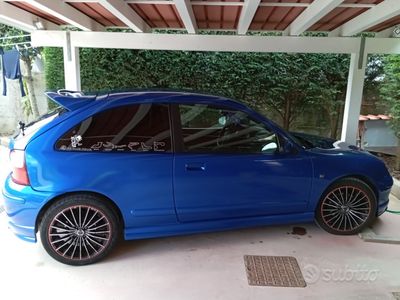 Usata MG ZR 120 CV (88 kW) 2002 Blu/azzurro Utilitaria