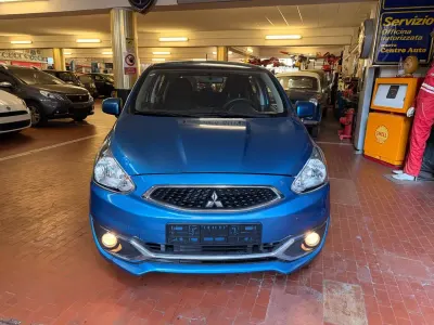 Usata Mitsubishi Space Star Invite 70 CV (51 kW) 2019 Blu Utilitaria