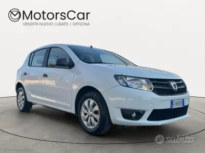 Usata Dacia Sandero 90 CV (66 kW) 2016 Bianco Berlina