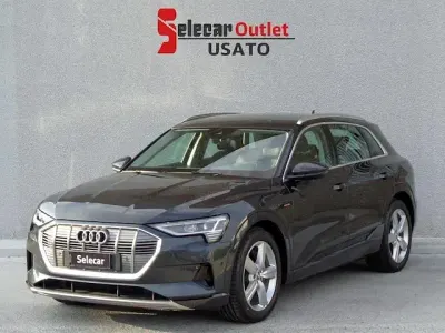 Usata Audi e-tron Business 230 kW (313 CV) 2020 Grigio manhattan metallizzato SUV