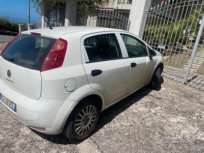 Usata Fiat Punto 75 CV (55 kW) 2016 Utilitaria