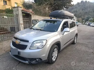 Usata Chevrolet Orlando 141 CV (103 kW) 2013 Grigio Monovolume