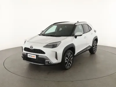 Ny Toyota Yaris Hybrid Lounge 131 HK (96 kW) 2026 Vit