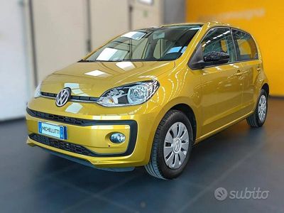 Używany VW up! Move 60 KM (44 kW) 2018 Złoty Hatchback