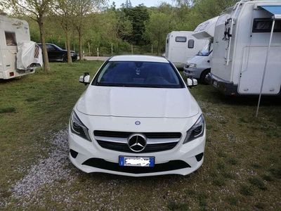 Usata Mercedes CLA200 Shooting Brake 136 CV (100 kW) 2015 Bianco Station wagon