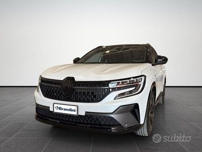 Usata Renault Austral Iconic Esprit Alpine 131 CV (96 kW) 2023 Alpine white SUV