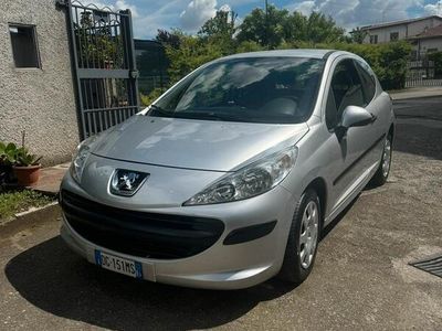 usata Peugeot 207 1.4 75 cv UNICOPROPETARIO