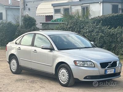 Usata Volvo S40 Kinetic 100 CV (73 kW) 2008 Grigio Berlina
