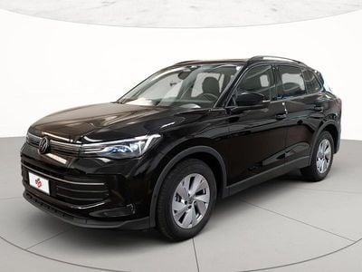 Usata VW Tiguan Life 150 CV (110 kW) 2024 Deep black perlato SUV