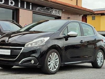 Usata Peugeot 208 Allure 82 CV (60 kW) 2018 Nero Utilitaria