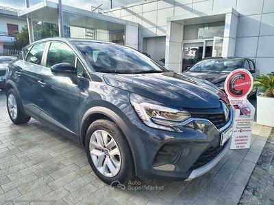 Usata Renault Captur Equilibre 101 CV (74 kW) 2022 Grigio SUV
