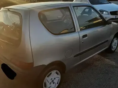 Usata Fiat 600 54 CV (39 kW) 2006 Grigio Utilitaria