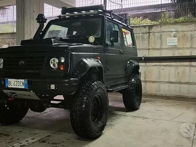Begagnad Suzuki Samurai 63 HK (46 kW) 2000 Svart SUV