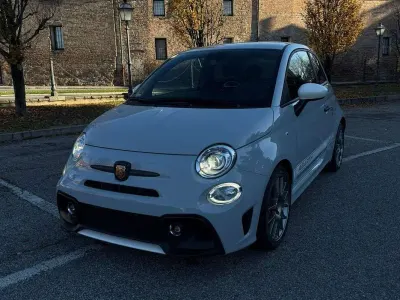 Begagnad Abarth 595 Competizione 180 HK (132 kW) 2022 Grå Halvkombi